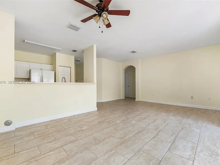 230 SE 29th Ave #1 — Photo 2
