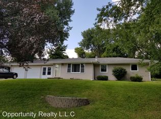 509 33rd St SW, Rochester, MN 55902