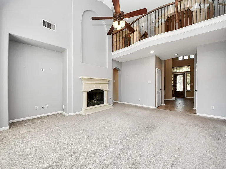 9427 Sapphire Bay Ln — Photo 23