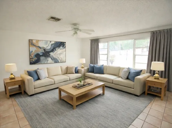 606 Water Rd, Ocala, FL 34472