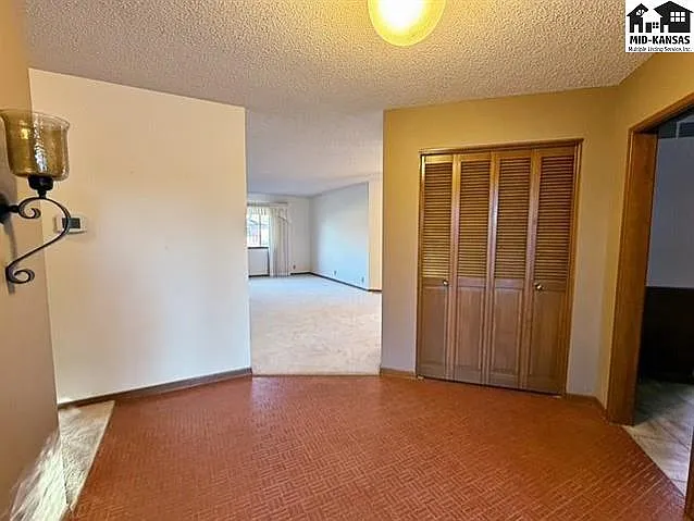 3102 Princeton Dr — Photo 5