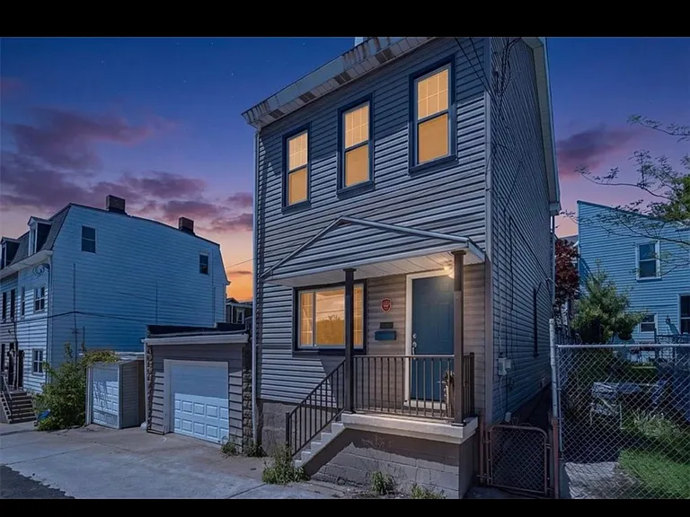 3914 Clement Way — Photo 1