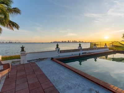 1680 S Treasure Dr, North Bay Village, FL, 33141