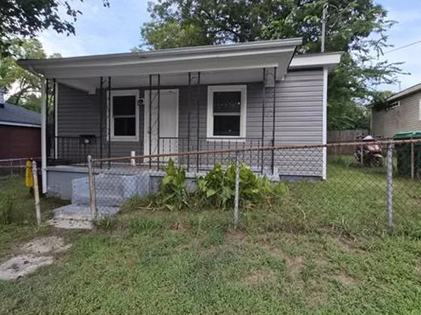 151 Seaboard St, Petersburg, VA 23803
