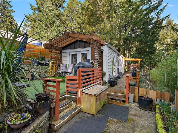 2500 Florence Lake Rd #131, Langford, BC V9B 4H2