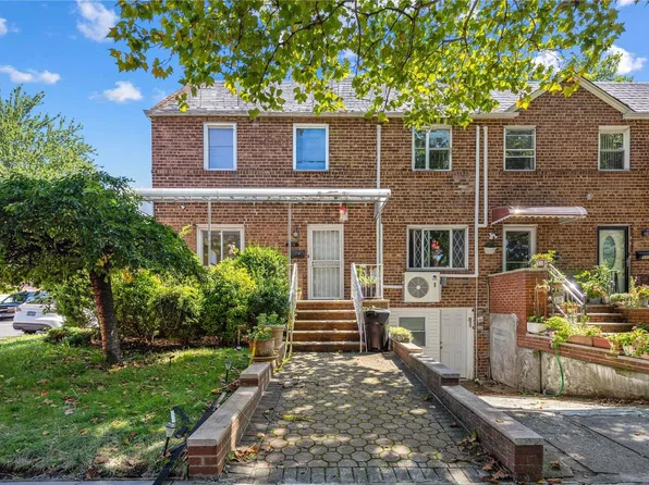 58-01 Clearview Expy, Bayside, NY 11364