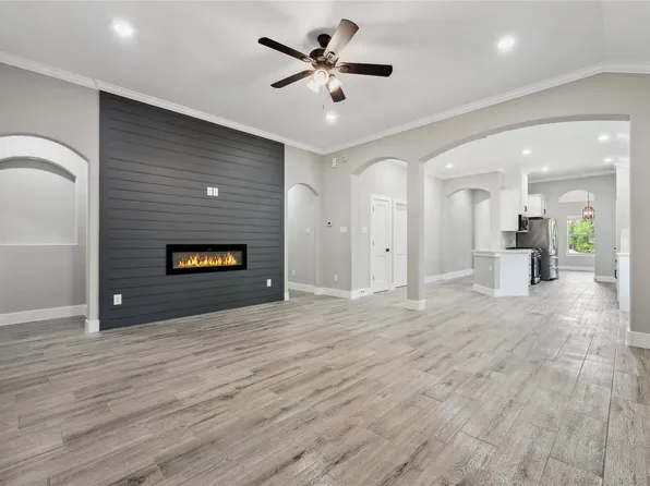 139 Popular St, Onalaska, TX 77360
