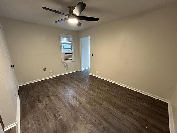 4th image of 1855 29th Ave N