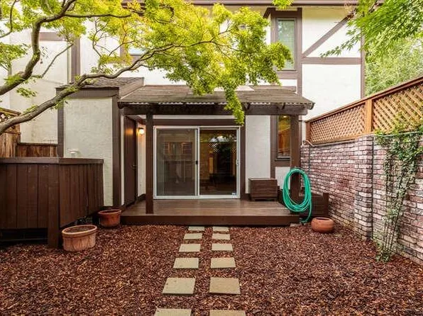 2501 Exeter Square Ln, Sacramento, CA 95825