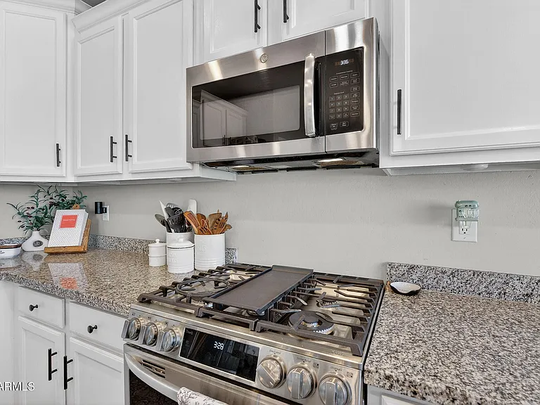 118 W Dragon Tree Ave — Photo 13