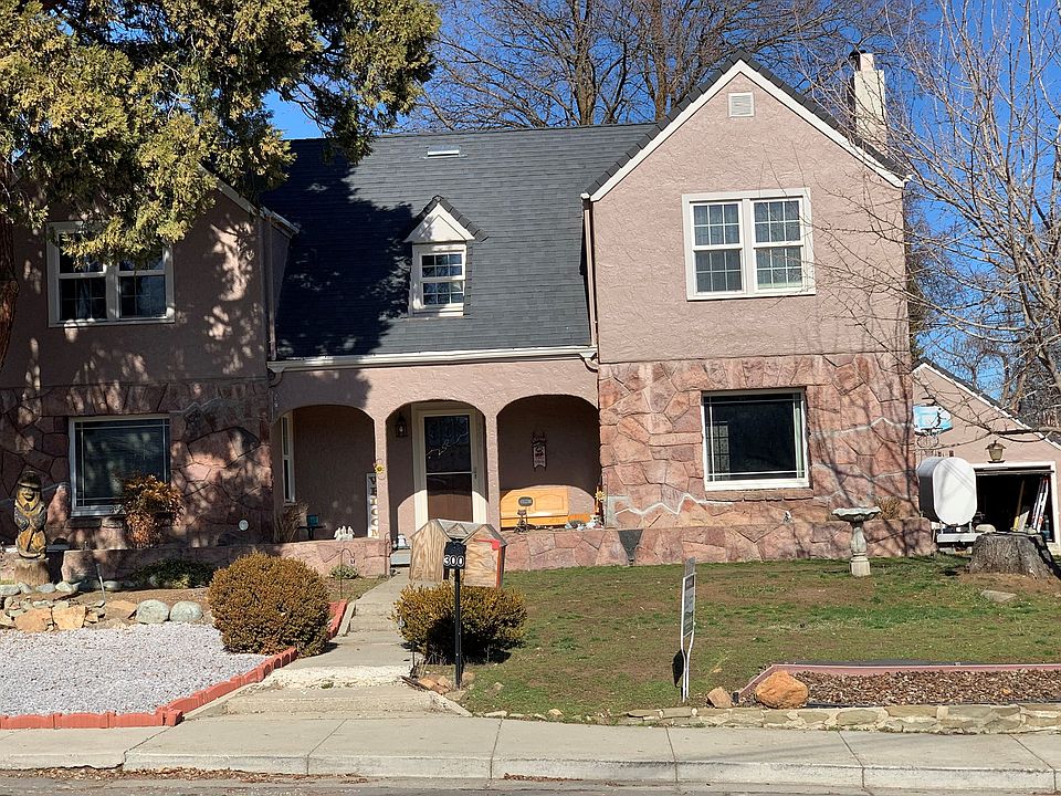 1st image of 300 W Blake St