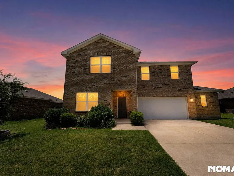 318 Dove Creek Ln — Photo 1