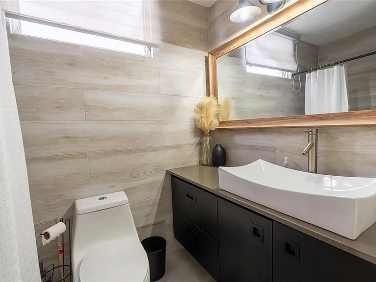 76 Kings Ct #503 — Photo 15