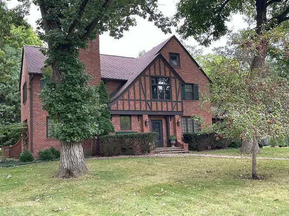 833 Northwood Ave, Fort Dodge, IA 50501