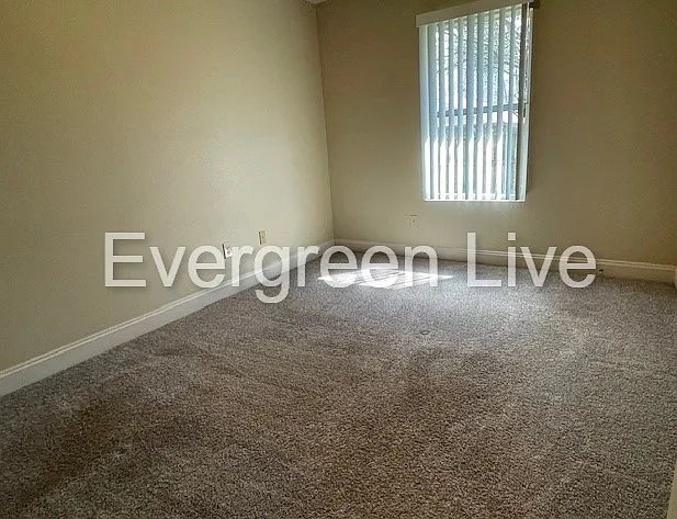 105 Barrow Ct — Photo 7