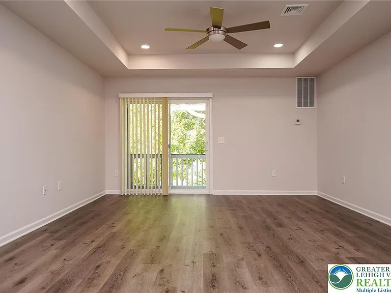1210 Eaton Ave #201 — Photo 8