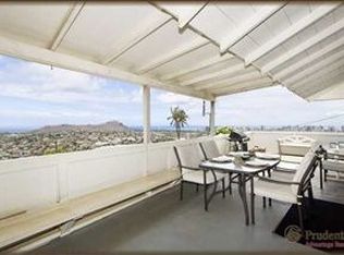 1609 Mikahala Way, Honolulu, HI 96816
