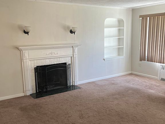 3rd image of 6 Cedar Ln