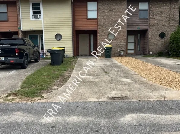 419 Hollywood Blvd NW #B, Fort Walton Beach, FL 32548