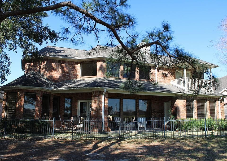 1st image of 46 Kelliwood Courts Cir