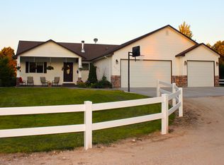 6015 Joe Ln, Nampa, ID 83687