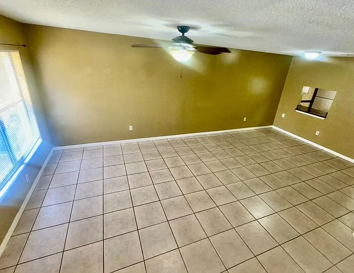 2 bed, 2.5 bath, 1104 sqft, $1,695 — Photo 2