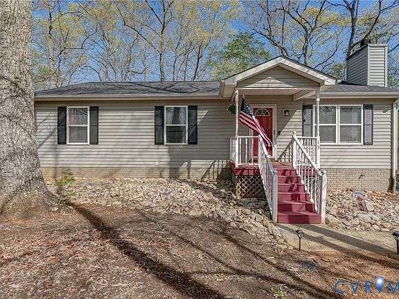 2nd image of 15 Austin Dr