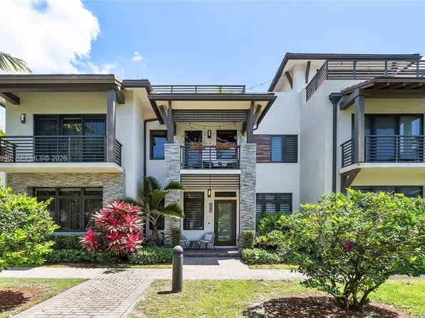 8424 NW 51st Ter, Doral, FL 33166