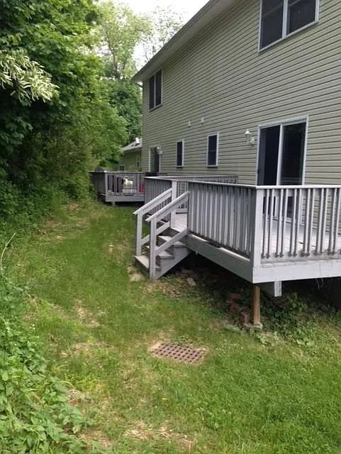 445 Spring St — Photo 2
