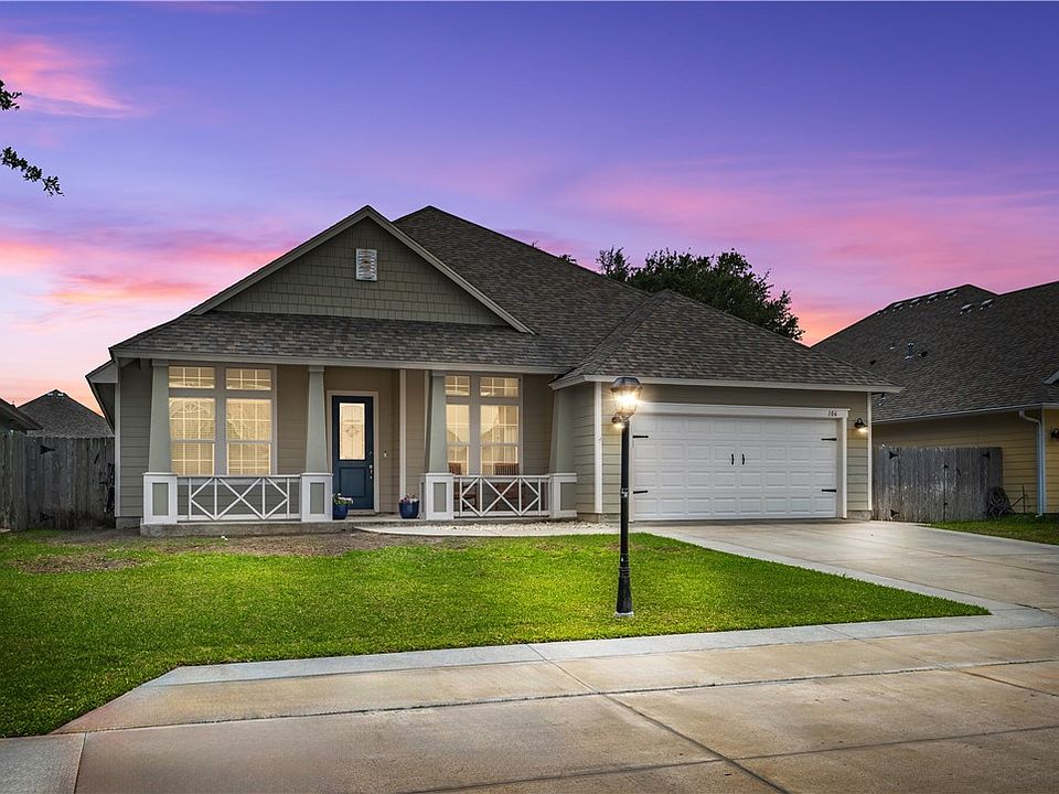 1st image of 106 Dream Oak Dr