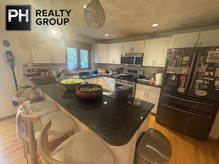 87 Pleasant St #1A — Photo 4