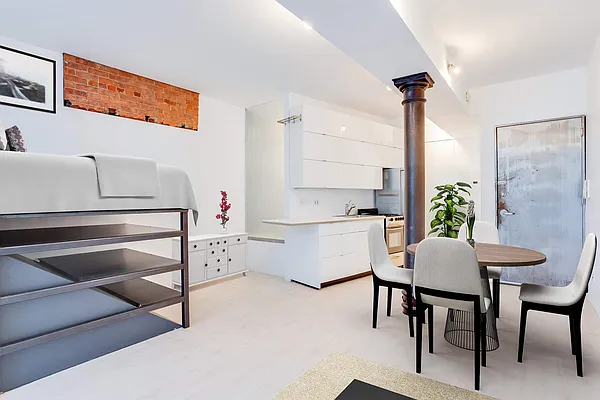 Rented by Compass | media 40