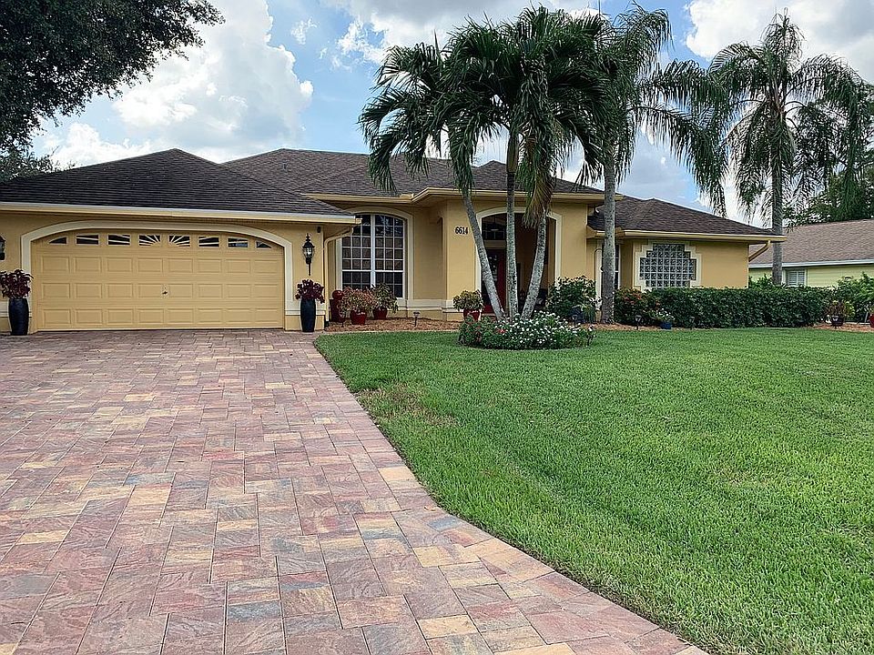 2nd image of 6614 Willow Lake Cir