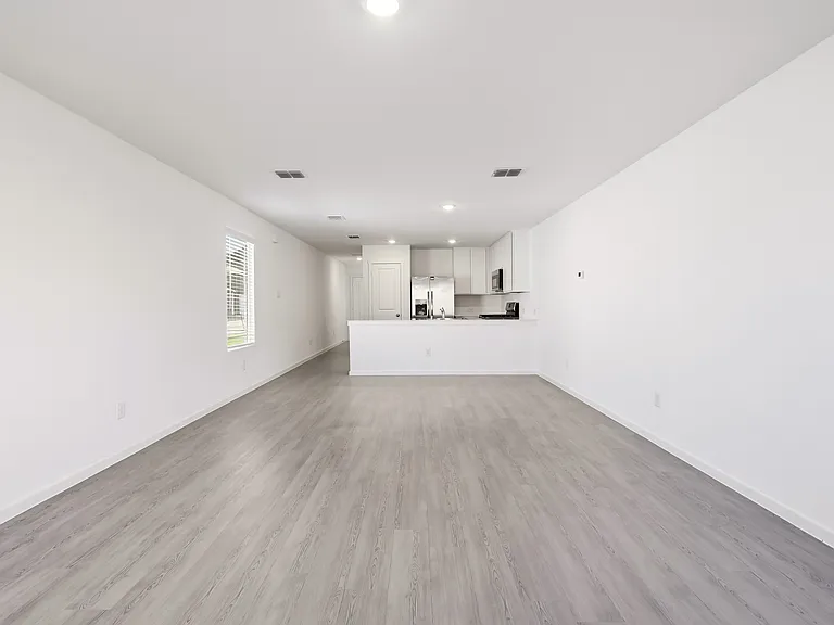 3181 Campeiro Ave — Photo 5