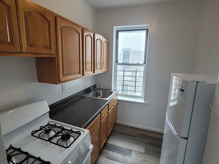 1001 Walton Ave #F3 — Photo 13
