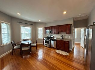 193 Mount Hope Ave #2, Fall River, MA 02724