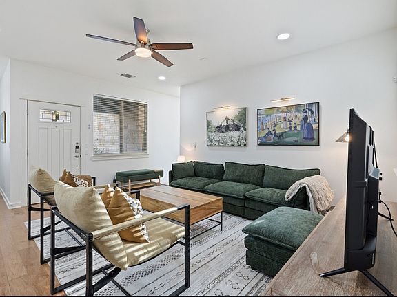 3rd image of 4408 Banister Ln #2
