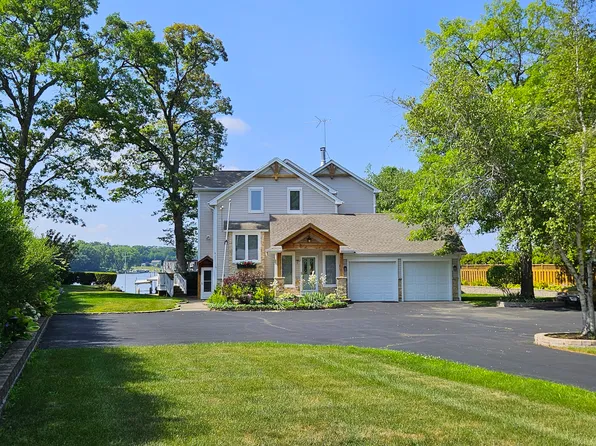 25333 W Richmond Ave, Antioch, IL 60002