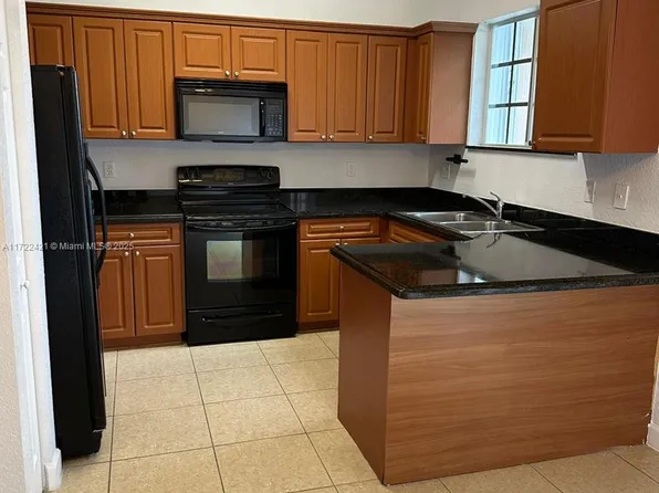 2589 NE 4th St Unit 205, Homestead, FL 33033