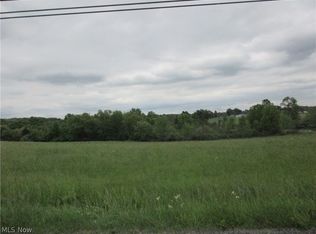 New Castle Rd, Lowellville, OH 44436