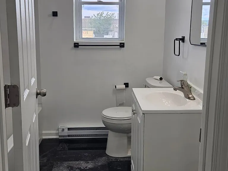 709 N 7th St #2 — Photo 7