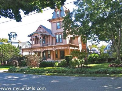 26 Pequot Ave, Oak Bluffs, MA, 02557