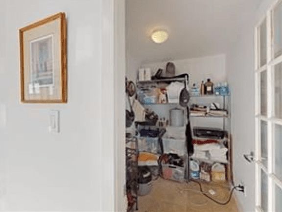 3rd image of 989 Beatty St #1104