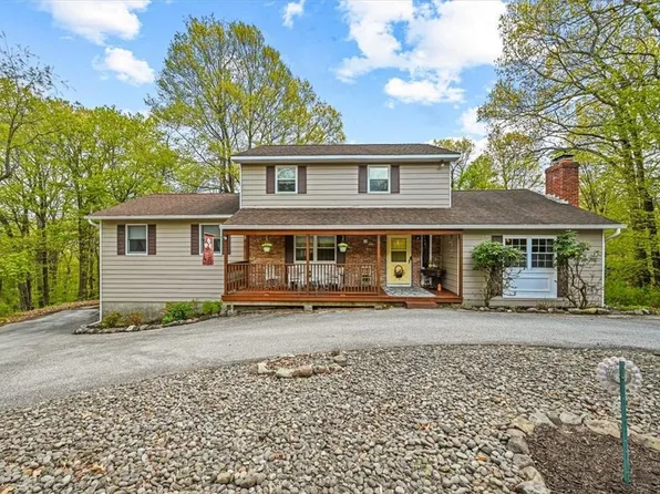 28 Mandy Lane, Washingtonville, NY 10992