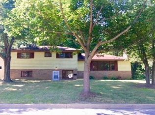 558 Garnette Rd, Akron, OH 44313