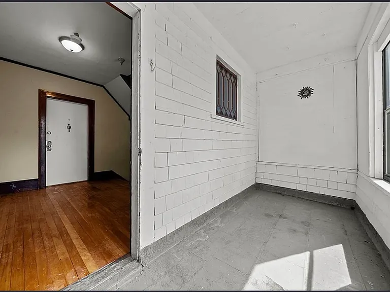 62 May St #2 — Photo 12
