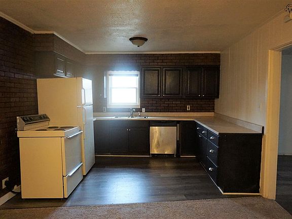 5th image of 1026 Louise Ln