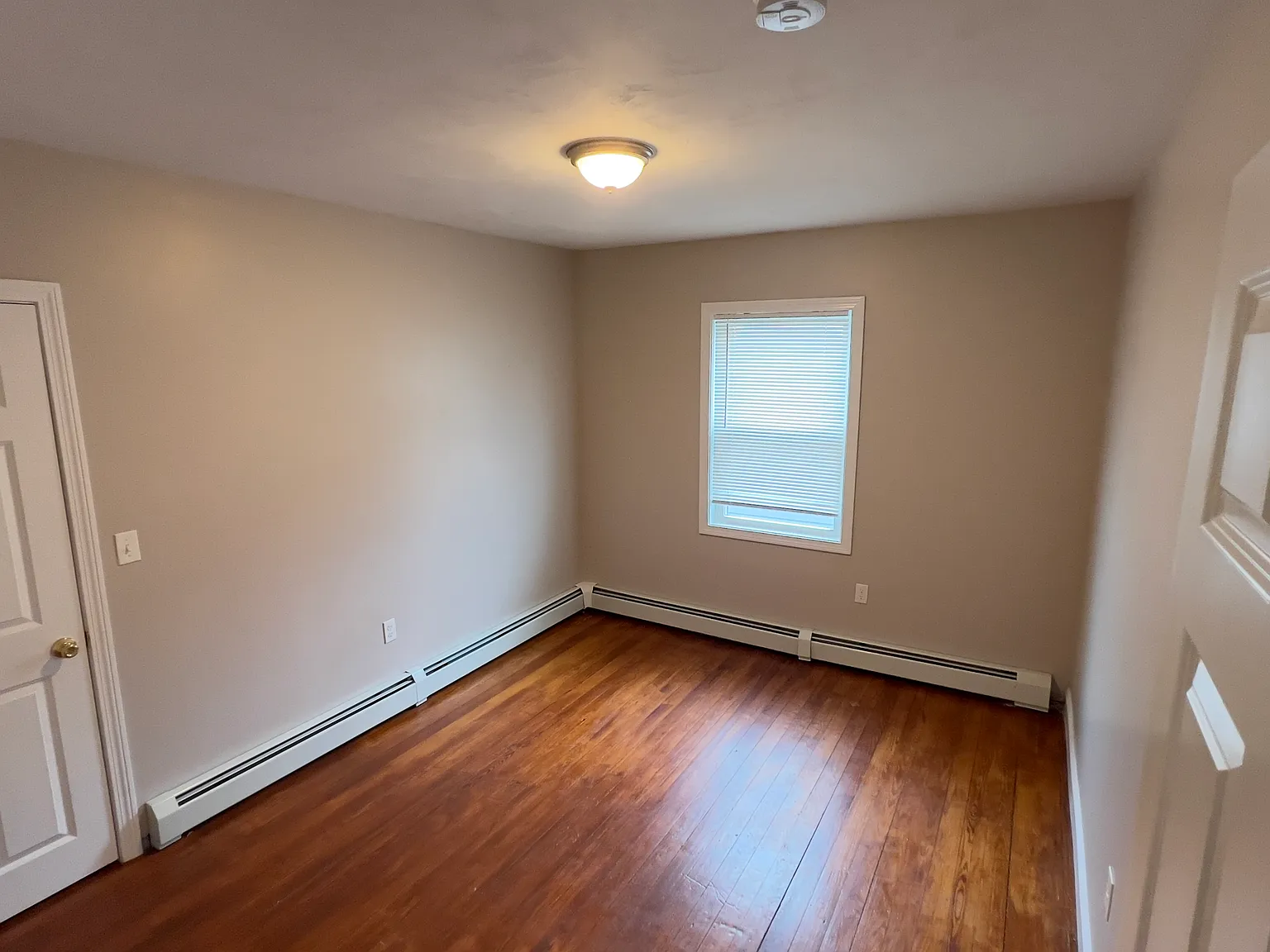 3 bed, 1066 sqft, $2,000 — Photo 4