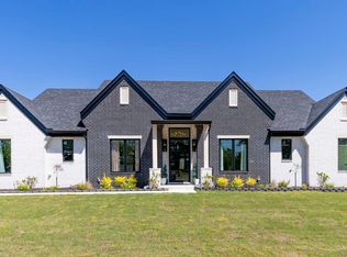 12801 Mars Hill Rd, Bauxite, AR 72011