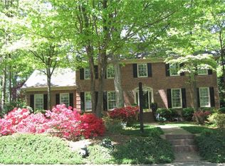 3303 Round Hill Rd, Greensboro, NC 27408